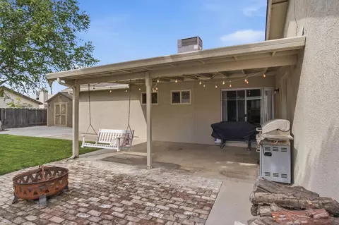 Exterior - 1480 Berry Dr, Turlock, CA 95382 photo 7 of 8