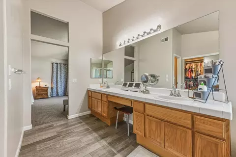 Entry Way - 2735 Tejon St, Lodi, CA 95242 photo 6 of 8