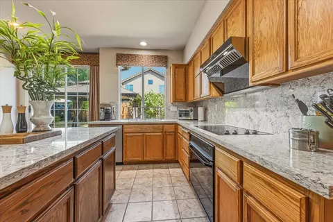 Kitchen - 2735 Tejon St, Lodi, CA 95242 photo 3 of 8