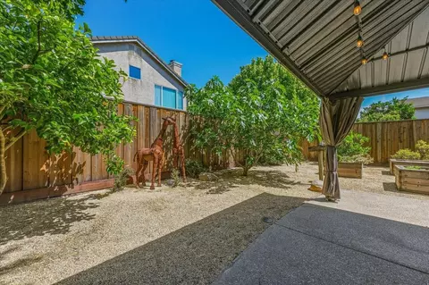 Exterior - 2735 Tejon St, Lodi, CA 95242 photo 12 of 21
