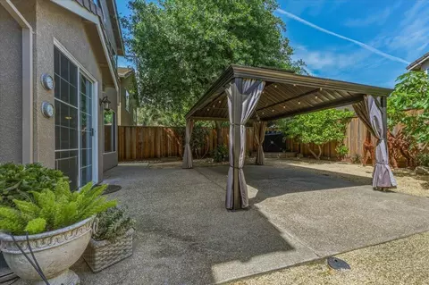 Exterior - 2735 Tejon St, Lodi, CA 95242 photo 7 of 21