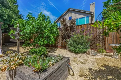 Exterior - 2735 Tejon St, Lodi, CA 95242 photo 16 of 21