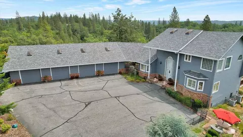 1890 John Muir Dr, Colfax, CA 95713