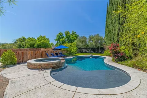 Exterior - 3100 Amos Ct, Modesto, CA 95355 photo 19 of 35
