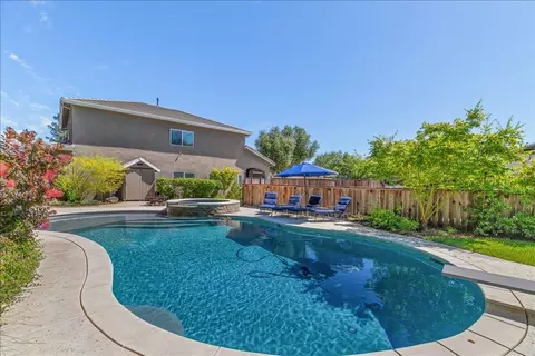 Exterior - 3100 Amos Ct, Modesto, CA 95355 photo 29 of 35