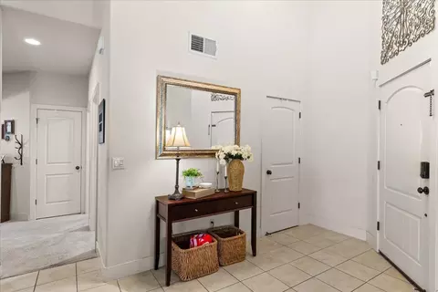 Entry Way - 3100 Amos Ct, Modesto, CA 95355 photo 7 of 15