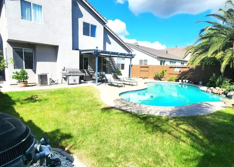 Exterior - 1454 Trellis St, Manteca, CA 95336 photo 8 of 9