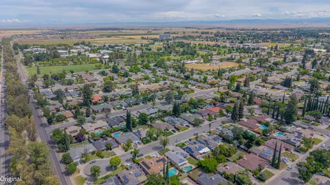 View/Area - 564 Della Ct, Merced, CA 95348 photo 3 of 4