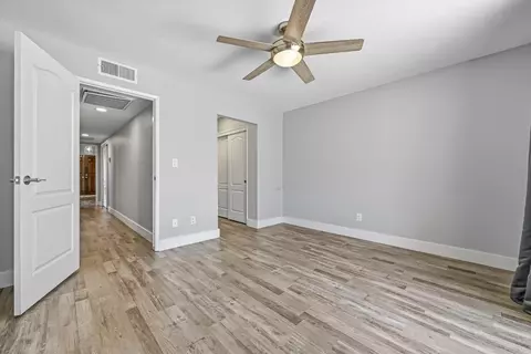 Entry Way - 564 Della Ct, Merced, CA 95348 photo 4 of 5