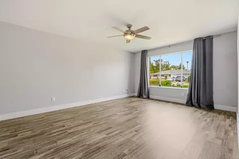 Living - 564 Della Ct, Merced, CA 95348 photo 1 of 7