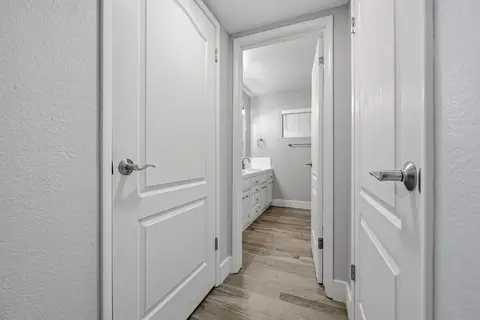 Entry Way - 564 Della Ct, Merced, CA 95348 photo 3 of 5