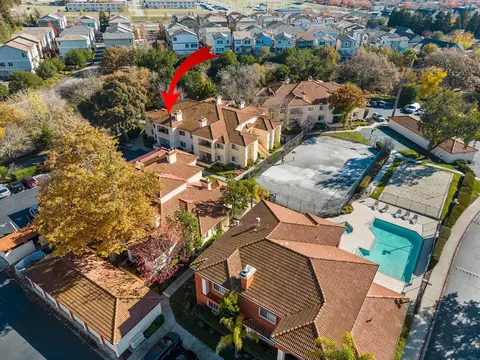 View/Area - 7063 Dublin Meadows St #E, Dublin, CA 94568 photo 2 of 5