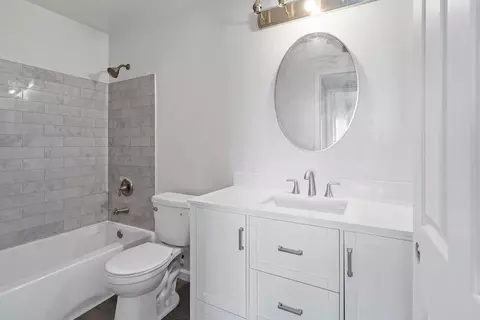 Bath - 7063 Dublin Meadows St #E, Dublin, CA 94568 photo 1 of 3