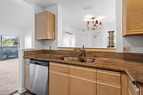 Kitchen - 7063 Dublin Meadows St #E, Dublin, CA 94568 photo 5 of 6
