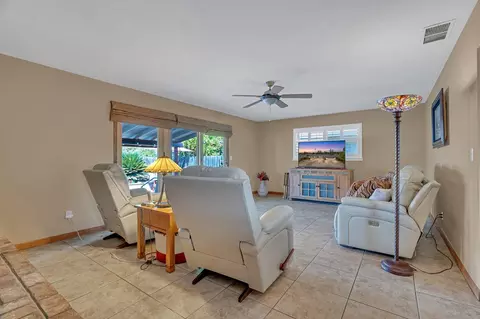 Living - 4831 Cameron Ranch Dr, Carmichael, CA 95608 photo 2 of 4
