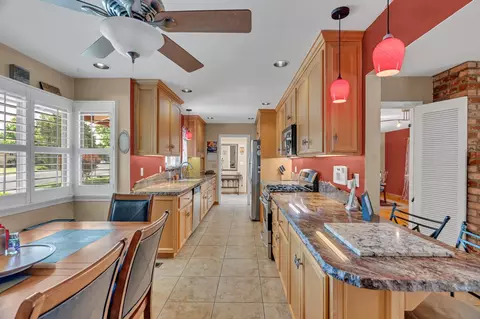Kitchen - 4831 Cameron Ranch Dr, Carmichael, CA 95608 photo 3 of 4