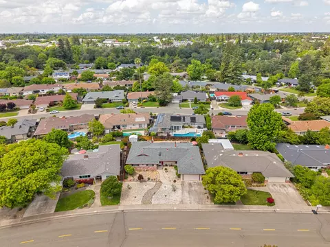 View/Area - 4831 Cameron Ranch Dr, Carmichael, CA 95608 photo 5 of 9