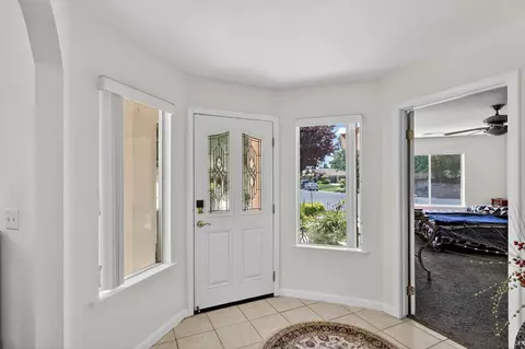 Entry Way - 7705 Echo Ct, Chowchilla, CA 93610 photo 1 of 2