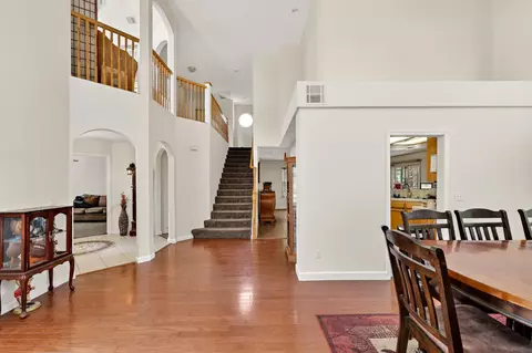 Entry Way - 7705 Echo Ct, Chowchilla, CA 93610 photo 2 of 2