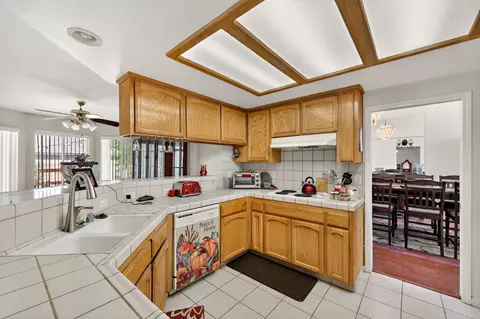 Kitchen - 7705 Echo Ct, Chowchilla, CA 93610 photo 1 of 3