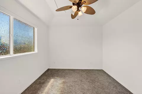 Bedroom - 7705 Echo Ct, Chowchilla, CA 93610 photo 5 of 9