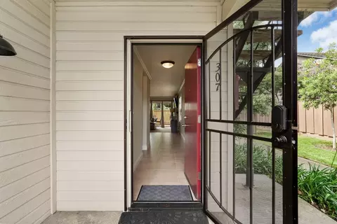 Entry Way - 2401 Eilers Ln #307, Lodi, CA 95242 photo 1 of 2