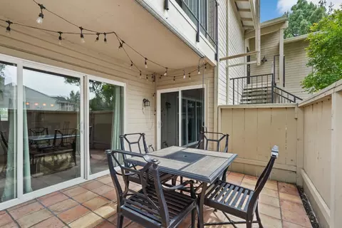 Exterior - 2401 Eilers Ln #307, Lodi, CA 95242 photo 3 of 5