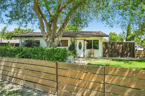 2097 20th Ave, Sacramento, CA 95822
