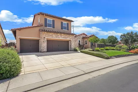 Exterior - 3670 Rapallo Way, Manteca, CA 95337 photo 5 of 17
