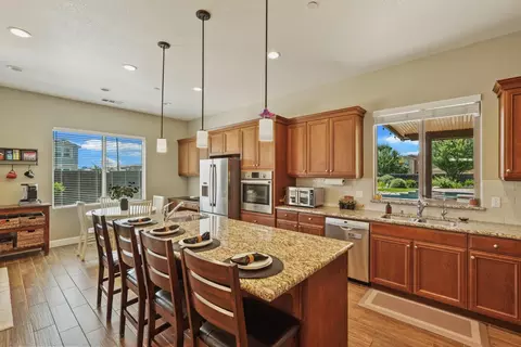 Kitchen - 3670 Rapallo Way, Manteca, CA 95337 photo 2 of 5