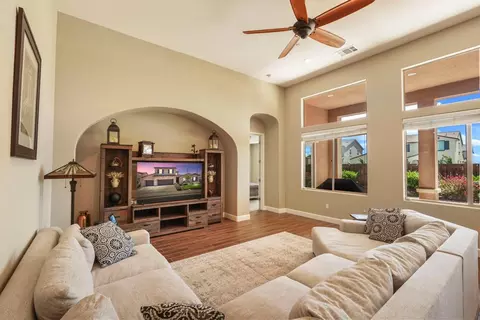Living - 3670 Rapallo Way, Manteca, CA 95337 photo 2 of 3