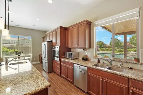 Kitchen - 3670 Rapallo Way, Manteca, CA 95337 photo 5 of 5