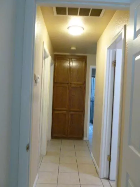 Entry Way - 3621 Merrifield Ave, Modesto, CA 95356 photo 2 of 3
