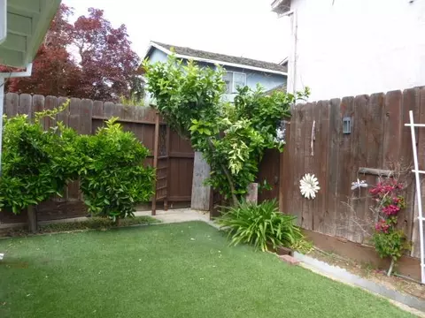 Exterior - 3621 Merrifield Ave, Modesto, CA 95356 photo 4 of 10
