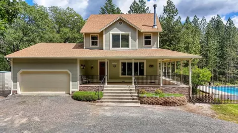 26750 Rockrose Ln, Colfax, CA 95713