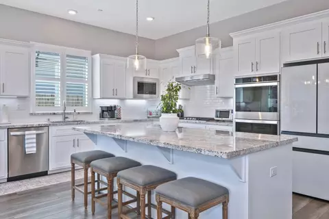 1176 Wadsworth Cir, Roseville, CA 95747