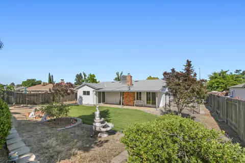 Exterior - 106 Perraud Dr, Folsom, CA 95630 photo 2 of 13