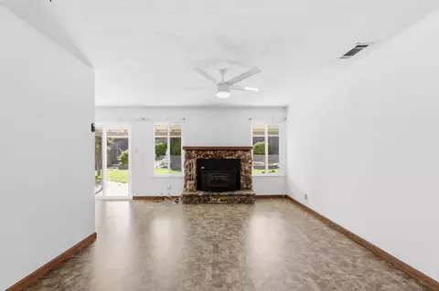 Living - 106 Perraud Dr, Folsom, CA 95630 photo 2 of 6