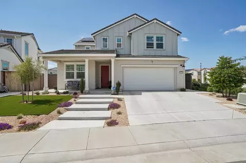 6104 Blue Dog Dr, Roseville, CA 95747