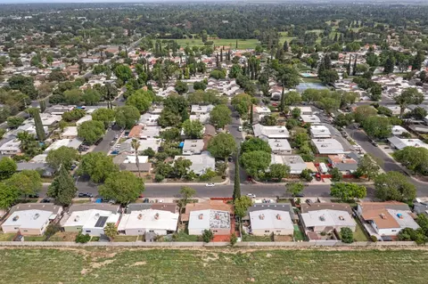 View/Area - 2644 San Ignacio Ave, Modesto, CA 95354 photo 4 of 7