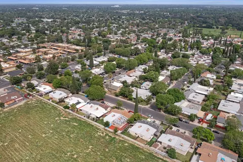 View/Area - 2644 San Ignacio Ave, Modesto, CA 95354 photo 5 of 7
