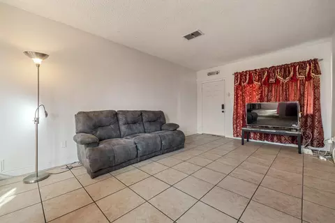 Living - 2644 San Ignacio Ave, Modesto, CA 95354 photo 2 of 4