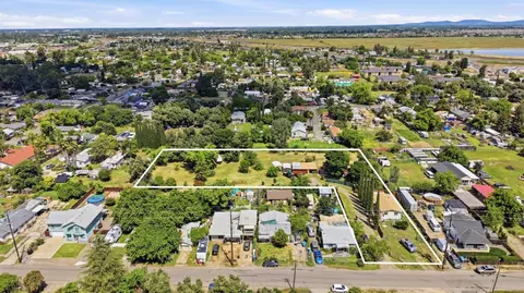1683 6th Ave, Olivehurst, CA 95961