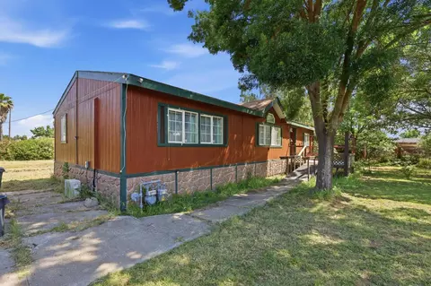 Exterior - 1683 6th Ave, Olivehurst, CA 95961 photo 1 of 13
