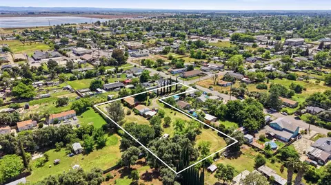View/Area - 1683 6th Ave, Olivehurst, CA 95961 photo 5 of 8