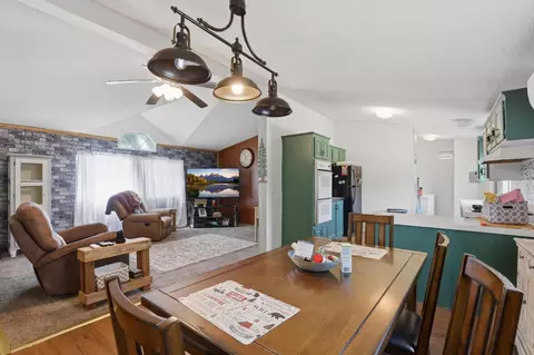 Dining - 1683 6th Ave, Olivehurst, CA 95961 photo 2 of 2