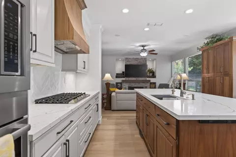 Kitchen - 4908 Regal Ct, Rocklin, CA 95765 photo 1 of 9