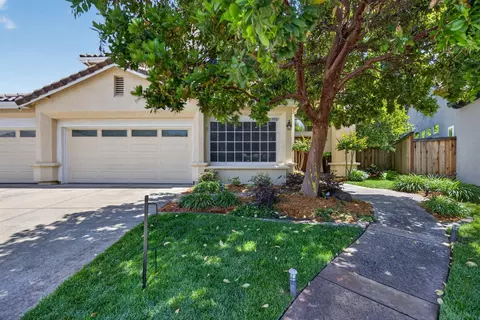 Exterior - 4908 Regal Ct, Rocklin, CA 95765 photo 11 of 12