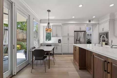 Kitchen - 4908 Regal Ct, Rocklin, CA 95765 photo 8 of 9