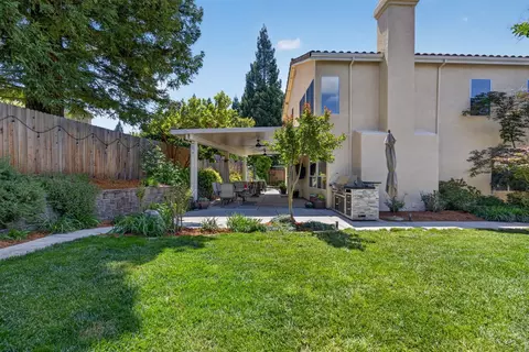 Exterior - 4908 Regal Ct, Rocklin, CA 95765 photo 6 of 12